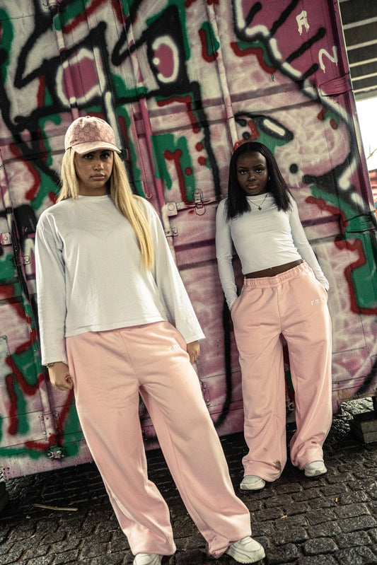 SWEATPANTS PINK image 2
